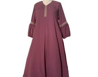 SALIHAAT Plum Abaya-Style Flared Long Wear w/Hijab, Side Pockets, Elastic Sleeves, Decorative Lace