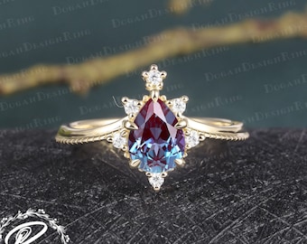 Vintage Pear shaped Alexandrite Engagement ring 14K Gold Promise Ring for her Unique Cluster Ring Art deco Ring Anniversary Gifts for Women