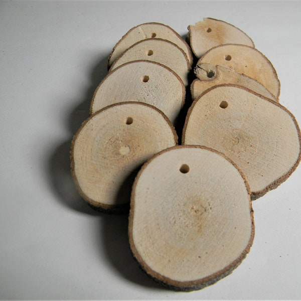 Wood Gift Tags, with single hole, Small Blank Circles, 1.5" Round, Qty 11, Tree Slices for Crafting