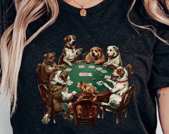 Hunde spielen Poker Shirt | Hunde Spielkarten auf einem Shirt | Lustiges Haustier-Liebhabergeschenk | Lustiges Hundemama TShirt | Lustiges Hunde Papa Tee | Lustiges Hundeshirt