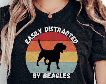 Camiseta divertida de Beagle / Camiseta que se distrae fácilmente con los Beagles / Camiseta para mamá de perro / Camiseta para perro Beagle / Regalo para amantes de los Beagles / Regalo divertido para amantes de los perros