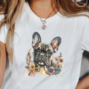 Jolie chemise florale bouledogue français | T-shirt Frenchie | T-shirt pour maman frenchie | Cadeau pour amoureux des chiens | Cadeau pour maman chien | Cadeau pour amateur de bouledogue