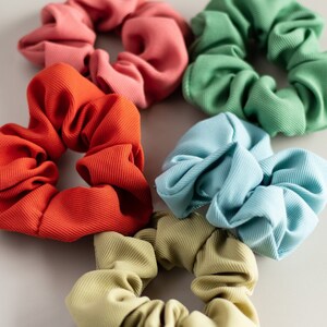 Set van scrunchies met textuur | 5-delige bundel met verschillende kleuren mix en match scrunchieset