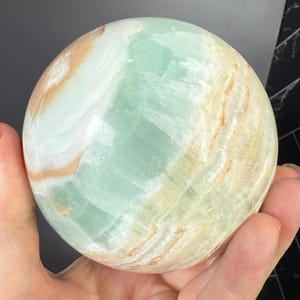 Caribbean Calcite Sphere | Stand Included | Natural Crystal Decor Bild 3