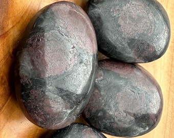Garnet Palmstones (Intuitively Chosen)