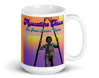 Muscatine Clammer Statue Mug
