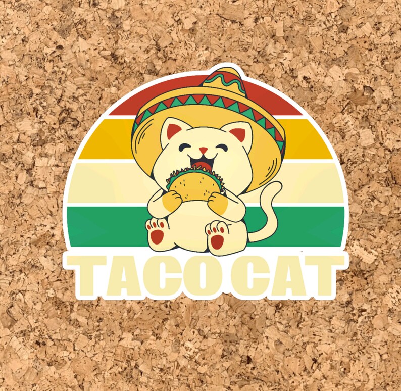 Puede incluir: Un gato blanco con un sombrero y sosteniendo un taco. El gato est&aacute; sentado frente a un fondo de puesta de sol de estilo retro. El texto "Taco Cat" est&aacute; escrito debajo del gato.