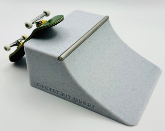 Quarter Pipe 4” - Granite - Fingerboard Obstacle