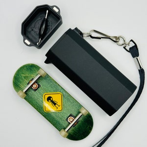 Pod 34x100mm w/ Lanyard - Jet Black