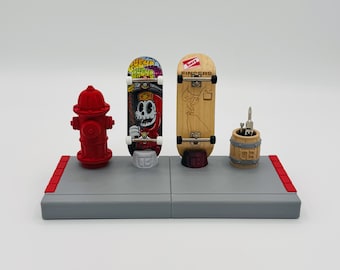 Fingerboard Sidewalk Stand: Display & Grind - Desk Accessory