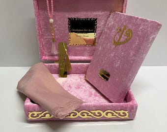 Personalisiertes rosa Samt-Koran-Geschenkset, islamisches Hochzeits- oder Umrah-Geschenk