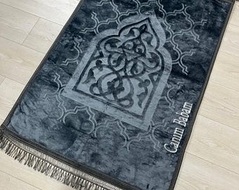 Personalisiertes Hajj/Umrah-Geschenk, individueller Gebetsteppich, islamisches Geschenkset
