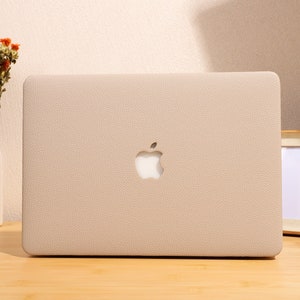 Warm Khaki Leather Hard Cover for MacBook 13.6&quot; M2 Air A2681 2022 13&quot; Pro A2338 Macbook Pro 13 14 15 16 A2485 Air 13 12 inch Case