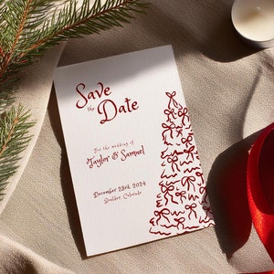 Modèle d'invitation réservez une date pour un mariage de Noël, carte d'invitation réservez une date dessinée à la main avec un sapin rouge, noeud de griffonnage à main levée, manuscrit - CH2