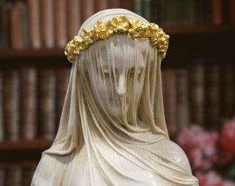 Veiled vestal virgin. Gilded. 33 cm (13in). Handmade in Europe.