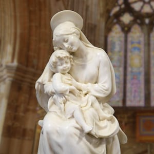 Virgin and child Jesus figure. 10.24in. (26cm). Religious art reproductions. Handmade in Spain