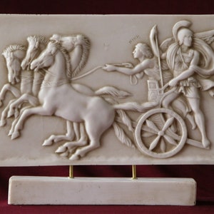 Alexander the Great. Relief with base. 34x22 cm (13.39x8.66 in). Molded marble. Handmade in Spain. Art reproductions for decoration and gift