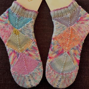 38 39 bunte Pastell Patchwork Socken Aprikot orange lila pink gemusterte gestrickte Stricksocken Frauen Mustersocken Patchworksocken