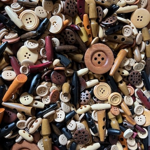 Ab 35 mix Holzknöpfe Knöpfe Natur braun Knebelknöpfe runde Knöpfe klein groß Konvolut