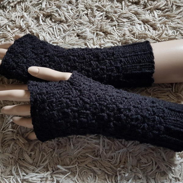 Schwarze Stulpen ohne Daumen Muster Handstulpen Strickstulpen Wollstulpen Handschuhe Pulswärmer