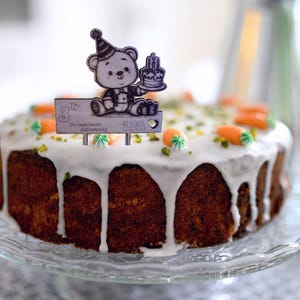 Children&#39;s Cake Topper Teddy Bear with Name and Number Cake Topper Cake Pick Decoration Birthday Cake Pick Cake Figure - Personalized Made of Wood