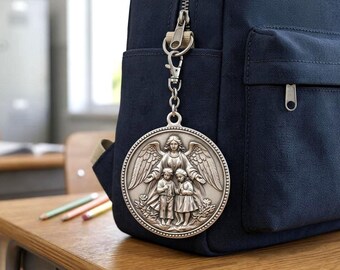 Guardian Angel Pendant 3D Printed PLA Silver – Angel with Children – Gift for Baptism, Communion, Decoration, School Bag, First Day of School, Kindergarten - UT08