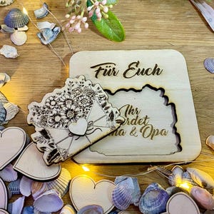 Schwangerschaft verkünden Personalisiertes Geschenk aus Holz Holzkarte Überraschung - Ihr werdet Oma und Opa / Du wirst Papa  Geschenk - A77