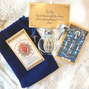 Holy Water Bottle Gift Set Catholic Confirmation Present Miraculous Medal Prayer Card Velvet Bag Storage Solution Christian Blessing