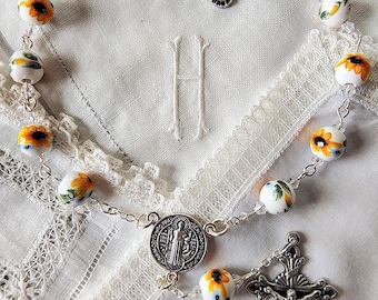 Car Rosary Catholic Driving Protection Prayer Beads Sunflower Design Religious Accessory Auto Dashboard Crucifix Decoration Vehicle Mirror