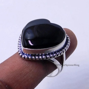 Heart Black Onyx Ring, 925 Sterling Silver Band Ring, Handmade Gemstone Ring, Boho Jewelry, Gift for Her, Black Heart Ring, Womens Love Ring