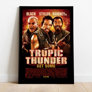 Puede incluir: Cartel de cine para la película "Tropic Thunder" con los actores Jack Black, Ben Stiller y Robert Downey Jr. El cartel tiene un esquema de color rojo, naranja y amarillo con el título "Tropic Thunder" en letras grandes y en negrita. El lema "Get Some" está debajo del título.