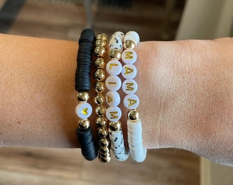 Pulseira(s) com nome personalizado | Presente de Dia das Mães | Pulseira Mãe | Pulseira de miçangas | Heishi | Pulseira Personalizada | Pulseira da mamãe