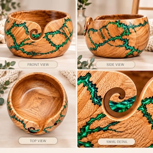 K&ouml;nnte beinhalten: Eine runde Garnschale aus Holz mit nat&uuml;rlicher Holzmaserung und komplexen, verzweigten gr&uuml;nen Harzeinlagen. Die Schale verf&uuml;gt &uuml;ber einen spiralf&ouml;rmigen Ausschnitt zur Garnf&uuml;hrung, dargestellt aus Vorder-, Seiten- und Draufsicht.