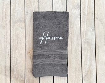 Personalised Luxury Bath Towels EMBROIDERED EGYPTIAN TOWELS / Custom Text / 600gsm / Embroidered Face & Bath Towels - The Couture Embroidery