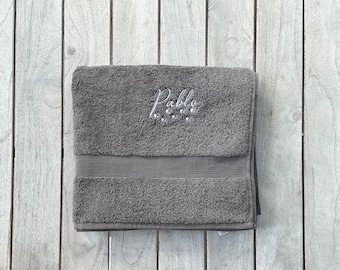 Personalised Pet Luxury Bath Towels EMBROIDERED EGYPTIAN TOWELS / Custom Text / Embroidered Face & Bath Towels - The Couture Embroidery