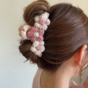 Gestrickte Blumen Haarspange, gehäkelte Haarspange, Haarschmuck für sie, Geschenk für sie, Retro große Haarspange, Fee Haarspange, Bild 2