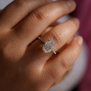 4 Carat Pear Cut Moissanite Engagement Ring with Pavé | Pear Engagement Ring | Solitaire Engagement Ring