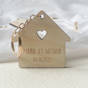 Porte-clés maison en bois personnalisable, couple, location airbnb, cadeau crémaillère image 4