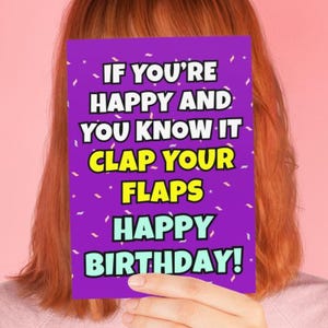 Carte d'anniversaire drôle et grossière dans vos mains