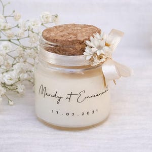 Personalized wedding candle, natural wedding favor, dried flower candle, fragrance from Grasse, handcrafted candle, wedding souvenir image 2