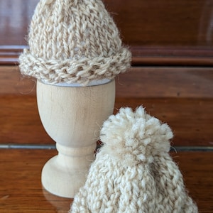 knitted egg warmers, egg warmers, sheep wool, decoration