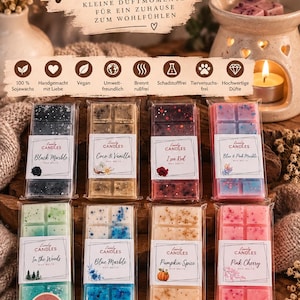 Puede incluir: Ocho barras rectangulares de cera aromática en envases de plástico transparente, cada una con una etiqueta de la marca Lovely Candles y nombres de aromas como Black Marble, Coco & Vanilla, I see Red, Blue & Pink Marble, In the Woods, Blue Marble, Pumpkin Spice y Pink Cherry.