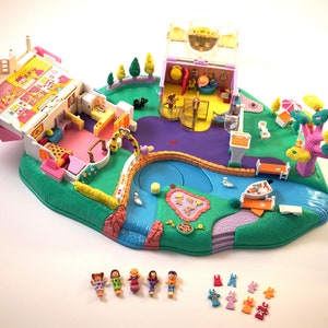 Vintage Polly Pocket Magical Movin' Pollyville Playset (Complete)