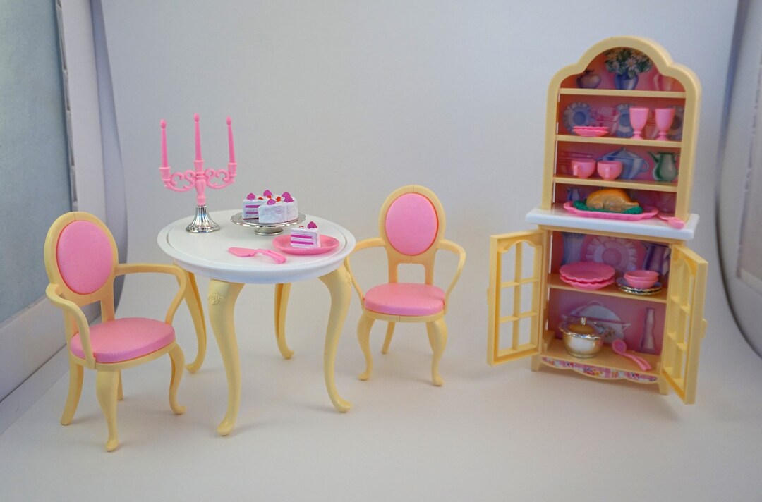 1996 Vintage Barbie Folding Pretty House Complete Dining Room Playset