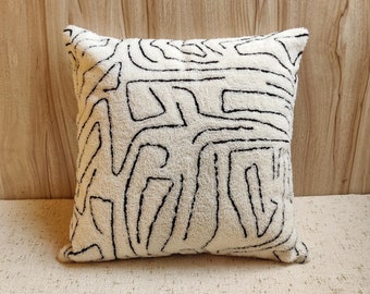 アイボリーブラックの抽象的な枕、全面刺繍の質感のあるボヘミアン装飾スロー枕カバー、ボヘミアン枕、アクセント枕