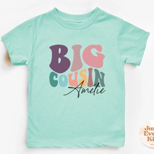 Chemise ras du cou cousine personnalisée, chemise pour tout-petit grand cousin, chemise avec nom, t-shirts personnalisés grand cousin, t-shirt naturel pour tout-petit cousin mignon image 4