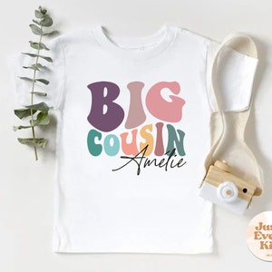 Personalisiertes Cousin Crew Shirt, großer Cousin Kleinkind Shirt, Namen Shirt, Benutzerdefinierter großer Cousin T-Shirts, niedliches Cousin Natürliches Kleinkind T-Shirt White