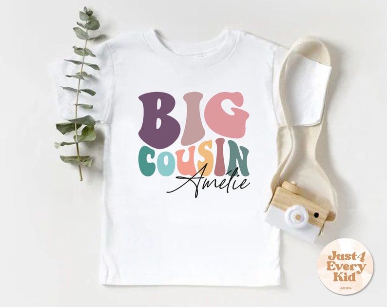 Chemise ras du cou cousine personnalisée, chemise pour tout-petit grand cousin, chemise avec nom, t-shirts personnalisés grand cousin, t-shirt naturel pour tout-petit cousin mignon image 7