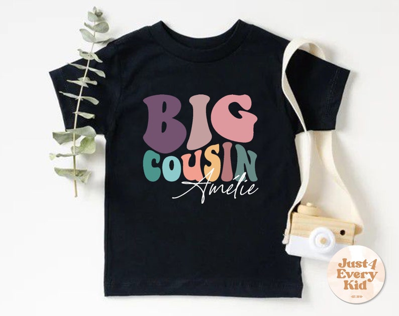 Chemise ras du cou cousine personnalisée, chemise pour tout-petit grand cousin, chemise avec nom, t-shirts personnalisés grand cousin, t-shirt naturel pour tout-petit cousin mignon image 9