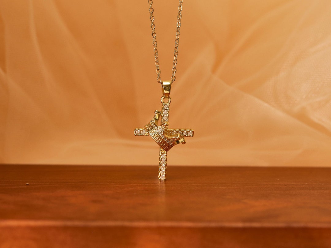 Crown Cross Necklace Cross Crown Pendant Rhinestone Necklace for Women Gold